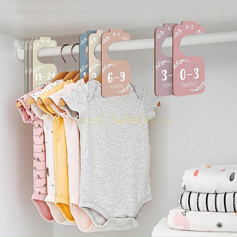 Baby Nursery Design - Set di 8 divisori in legno