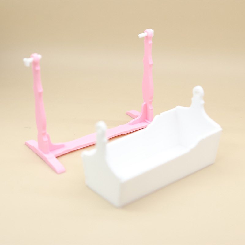 Mini Culla a Dondolo per Bambo - Baby Nursery Layout recensione e prezzo